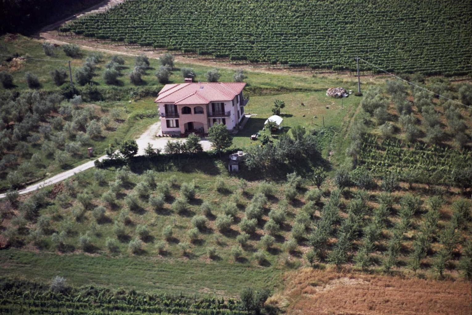 B&B Il Girasole - Rooms & House In Country - 1500 Meters From Historic Center Montepulciano Exterior photo