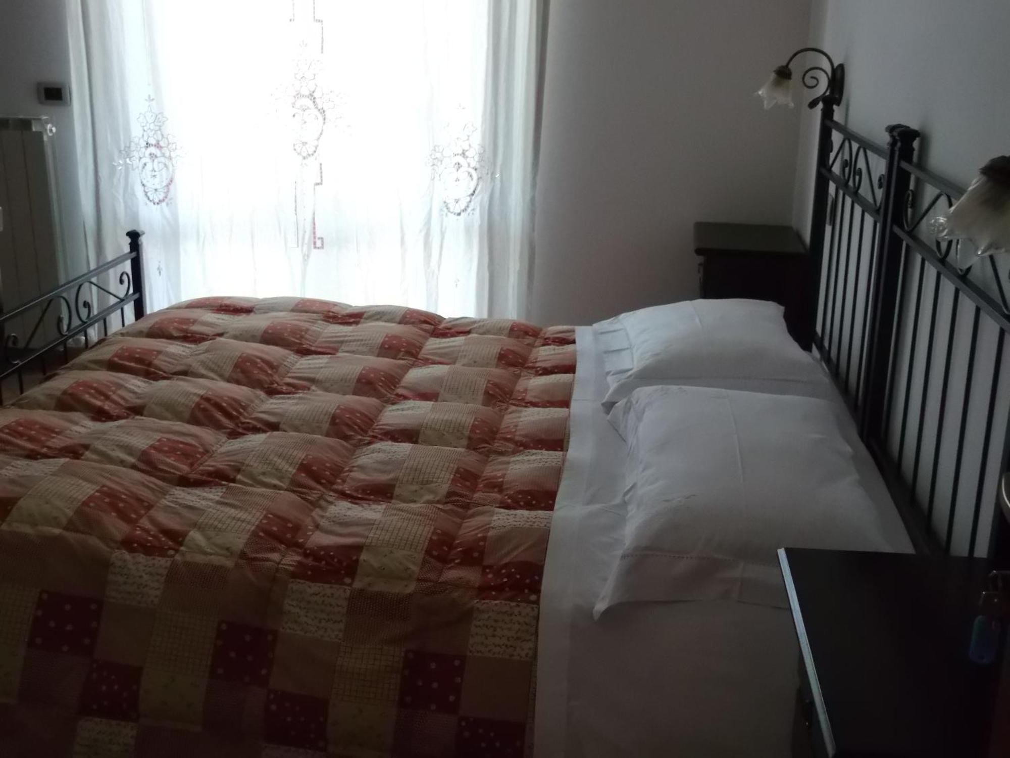 B&B Il Girasole - Rooms & House In Country - 1500 Meters From Historic Center Montepulciano Exterior photo
