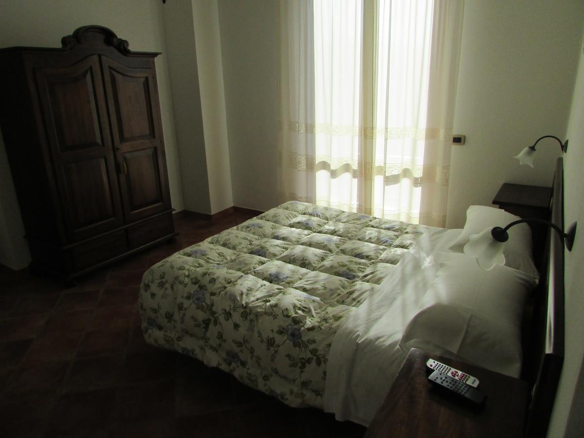 B&B Il Girasole - Rooms & House In Country - 1500 Meters From Historic Center Montepulciano Exterior photo